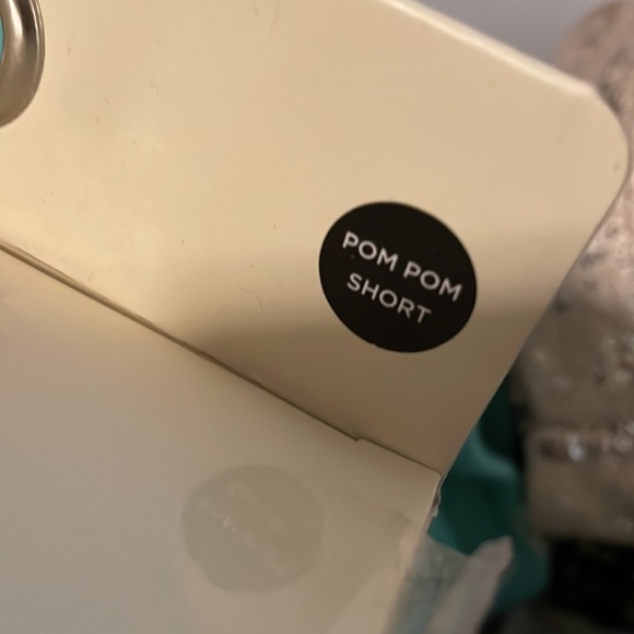 Ugg - Picture 2 of 3